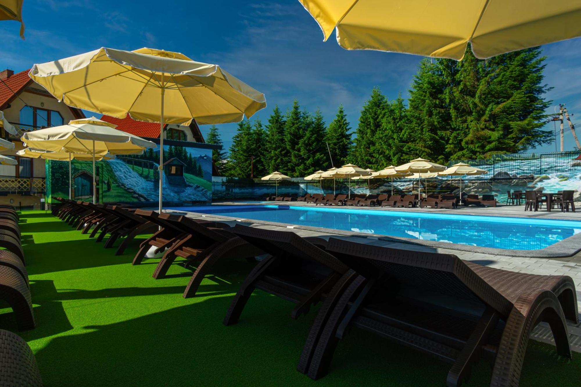 Hotel Summit Yablunytsya Esterno foto