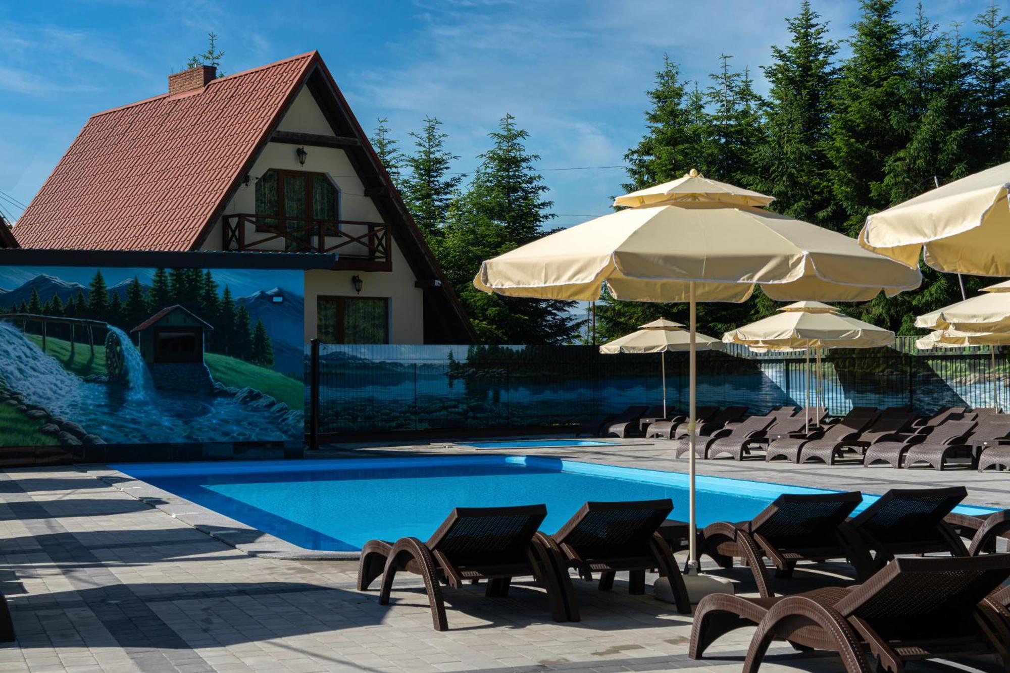 Hotel Summit Yablunytsya Esterno foto
