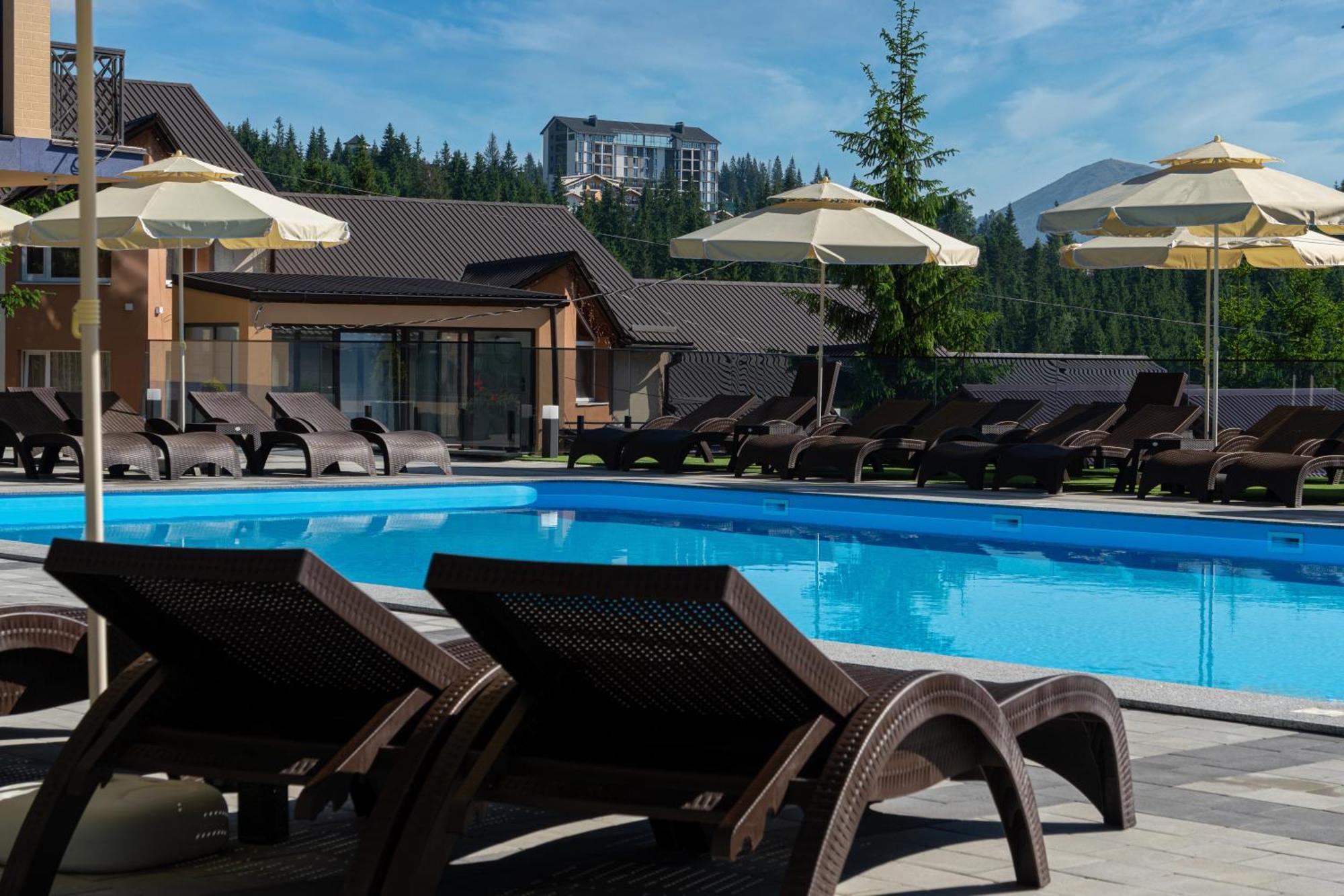 Hotel Summit Yablunytsya Esterno foto
