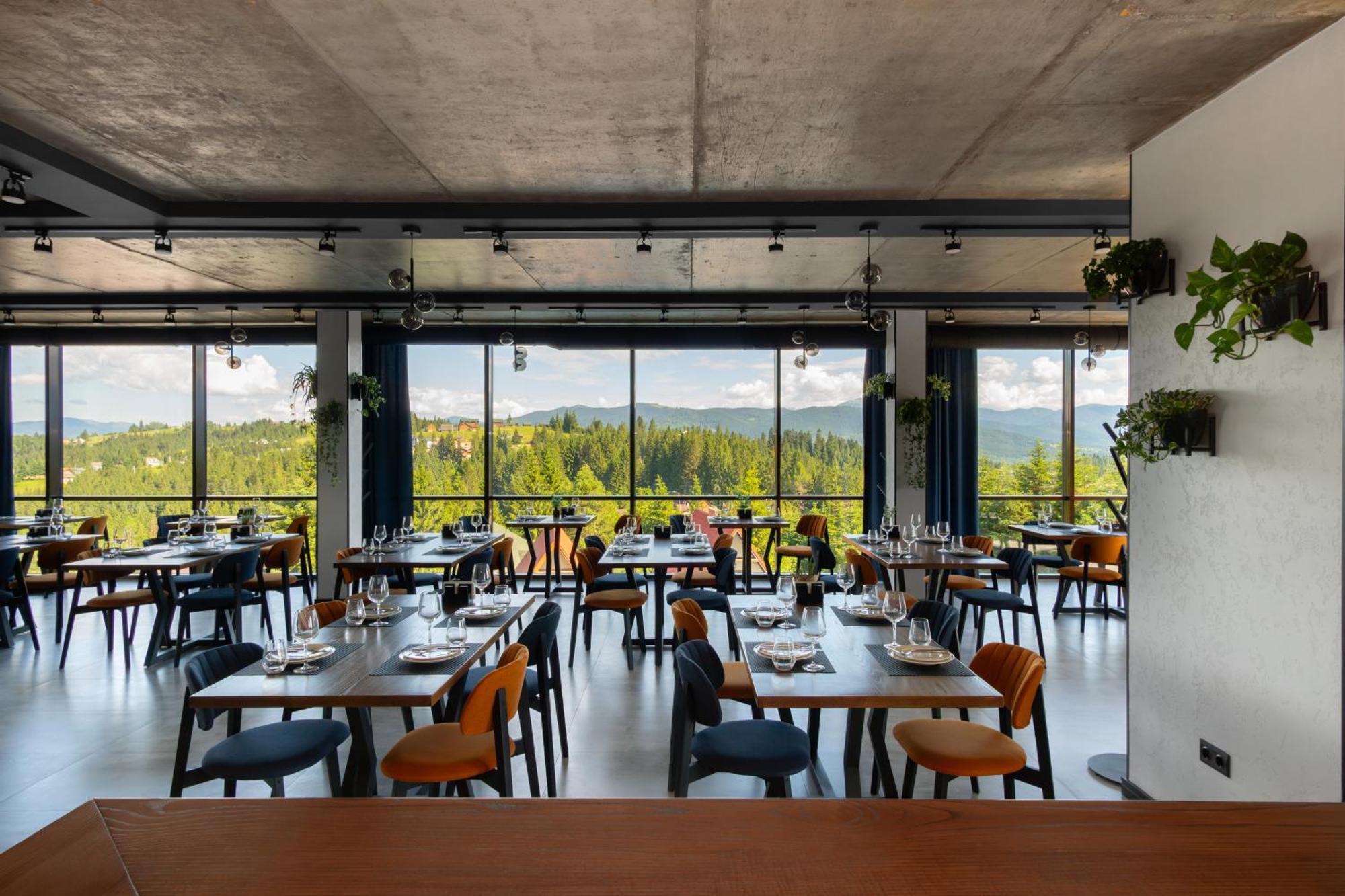 Hotel Summit Yablunytsya Esterno foto