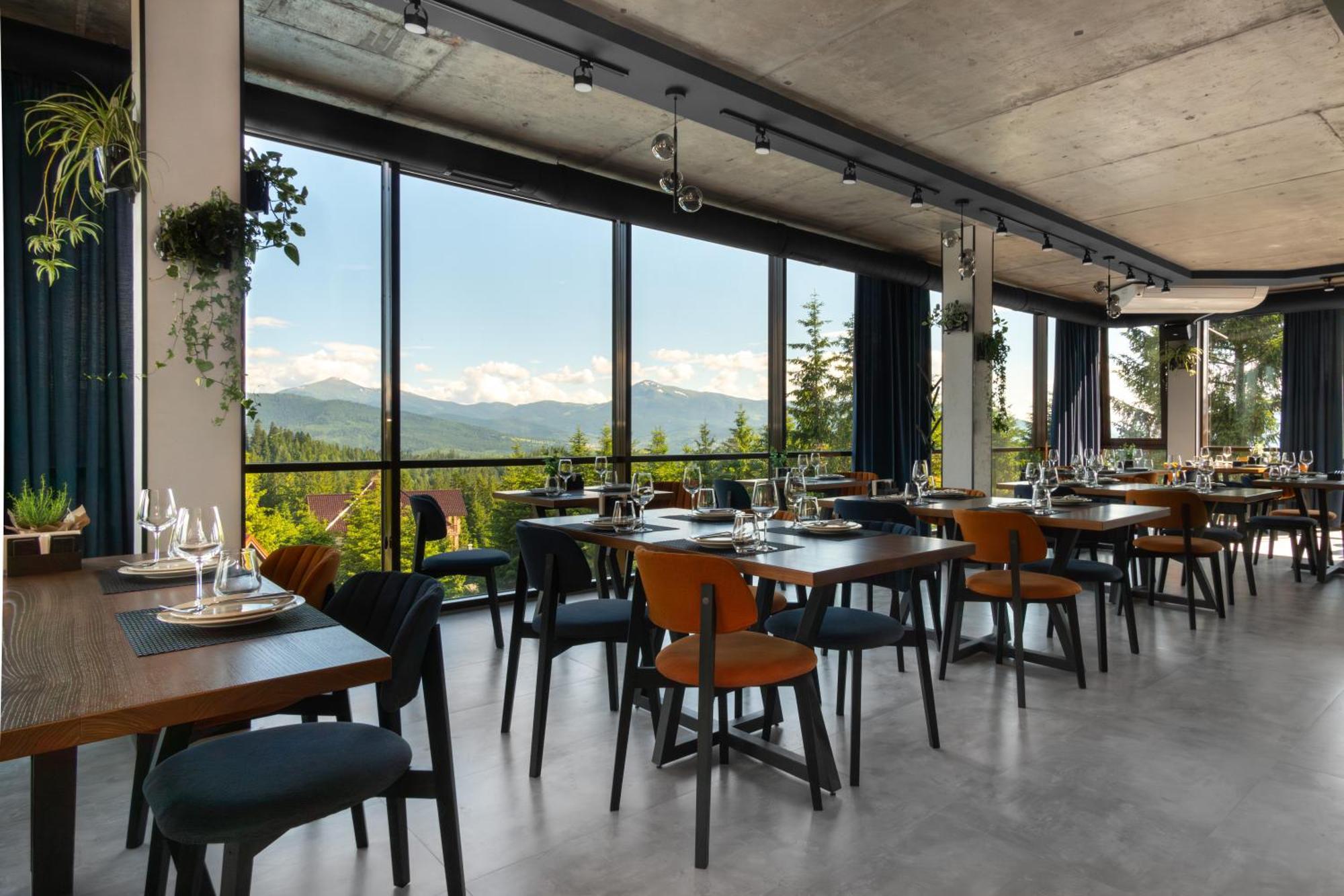 Hotel Summit Yablunytsya Esterno foto